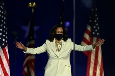 Kamala Harris tells women she won't be last