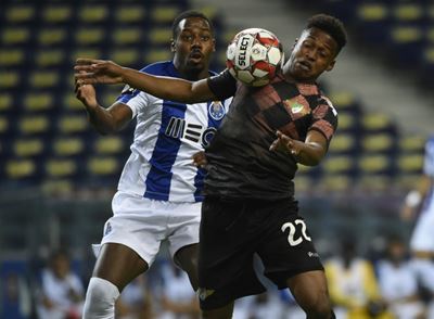 New kit, old failings as South Africa held by Namibia