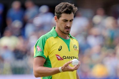 Saliva ban may make cricket 'boring', says Starc