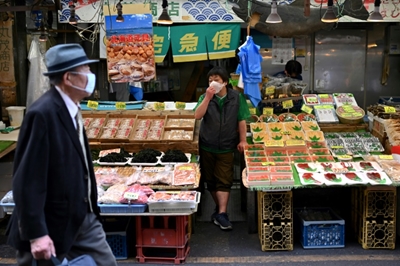Japan outlines fresh stimulus package for virus-hit economy