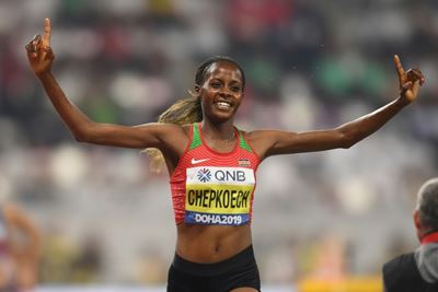 Chepkoech claims 5km record by one second