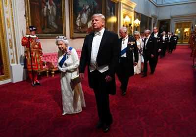 Britain hunts for leaker of cables calling Trump 'inept'
