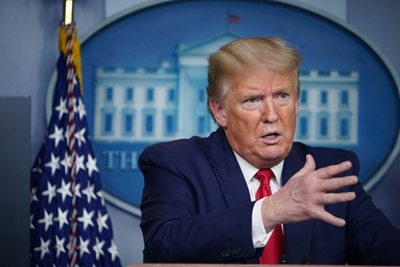 Trump orders plan to fund US oil companies