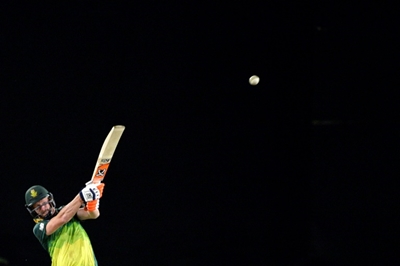 Hendricks, Klaasen lead South Africa to ODI whitewash over Zimbabwe