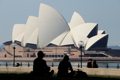 New Australian virus cases soar over 1,000 for first time