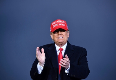 Trump gaffe demotes France's Macron