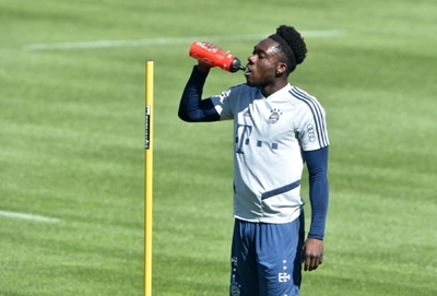 Bayern star, ex-refugee Davies raises funds for those forced to flee
