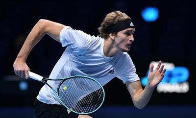 Zverev bounces back from defeat to keep ATP Finals hopes alive