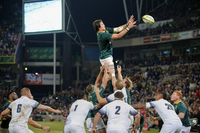 South Africa pick 'retired' 37-year-old sub, change five