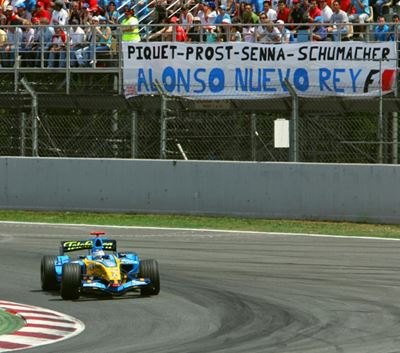Alonso returns to Formula One in run out for Renault