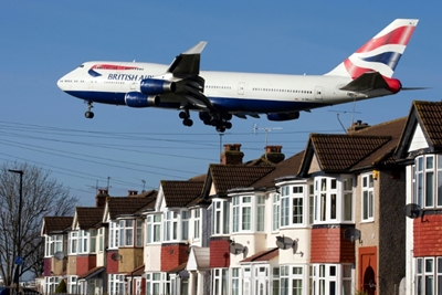 MPs vote on expanding London's Heathrow airport