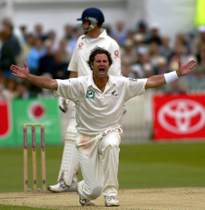 New Zealand cricket great Cairns paralysed after stroke