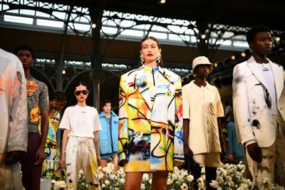 Abloh brings out stars for Off White Paris fashion show
