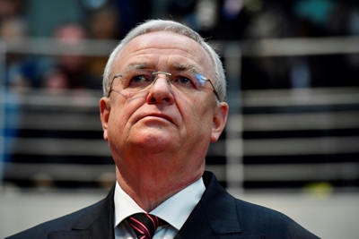 Former boss to pay Volkswagen record sum over Dieselgate 