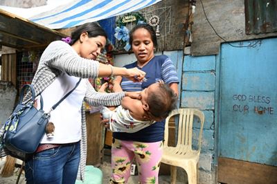 Philippines begins mass vaccinations after polio returns