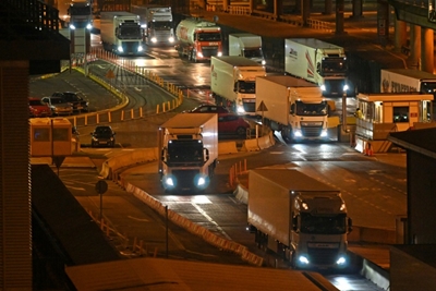Bad news piles up for UK economy before Christmas