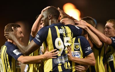 Bolt 'offered cut-price deal' in Australia - media
