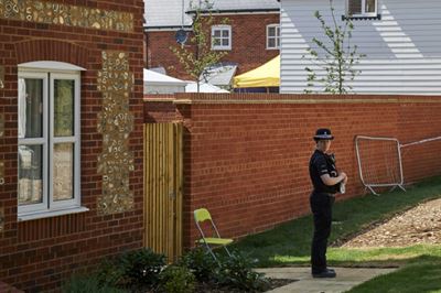 UK police rush to solve Novichok nerve agent death