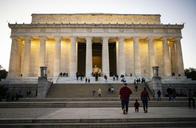 Trump orders US govt to only construct 'beautiful' buildings