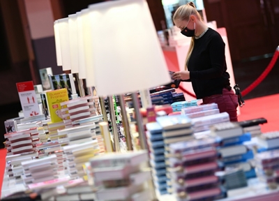 Buoyed by pandemic boost to books, Frankfurt fair returns