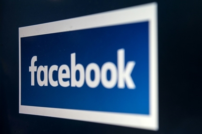 Facebook bans Myanmar army chief, top brass over rights abuses