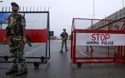 India dismisses 'alarmist' Pakistan over Kashmir