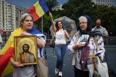 Romanian doctors fight surge in virus cases and conspiracy theories