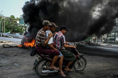 Firebomb attack at Suu Kyi's party headquarters in Myanmar