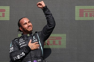 Red Bull want official review into Hamilton penalty at British GP