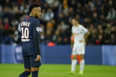 Neymar escapes with warning over Cup final fan slap