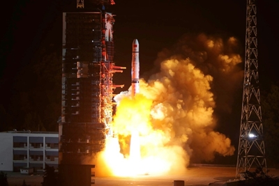 China satellite heralds first mission to dark side of Moon