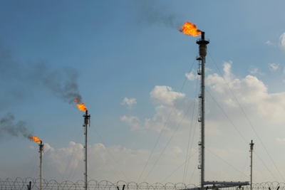 Foreigners evacuated from Iraq gas field after protests: sources