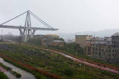 Italy motorway bridge collapses