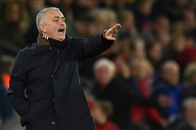 Mourinho aiming to stop rot as Man Utd season unravels
