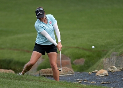 Ewing outlasts Popov to win LPGA Match-Play final