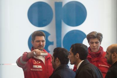 OPEC to recommend 1.5-mn-barrel output cut to allies