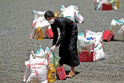 Saudi downturn deepens Yemen's economic despair