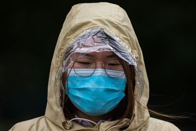 Virus fears spark mask queues and empty shelves in Hong Kong