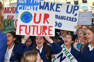 'No Planet B': Global youth demo for climate kicks off