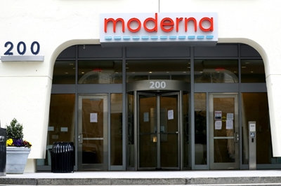 Moderna, the small biotech company taking on the pandemic
