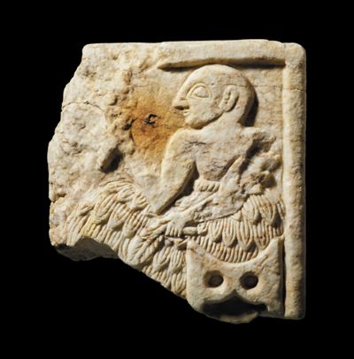 Britain to return looted 4,000-year-old plaque to Iraq