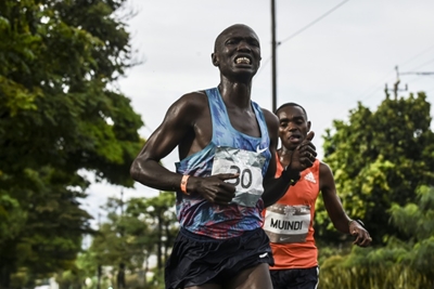 Kenyan runner hit by car in ill-fated Colombian half-marathon