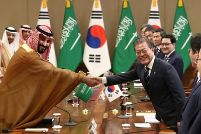 South Korea, Saudi sign $8 bln economic co-operation pact