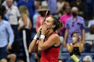 Fernandez meets Sabalenka to open women's US Open night semis
