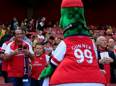 Arsenal fans fight to save Gunnersaurus from extinction