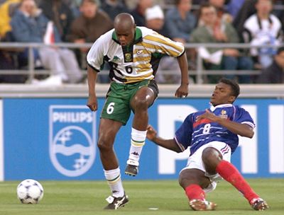 South African football 'giant' Masinga dies 