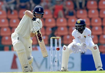 Stokes fails at three as England slip to 120-4 at lunch
