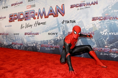 'Spider-Man' surpasses $1 bn globally