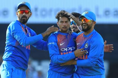 Kuldeep Yadav takes five as England held to 159-8