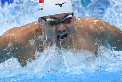Singapore swimmer Schooling to start national service
